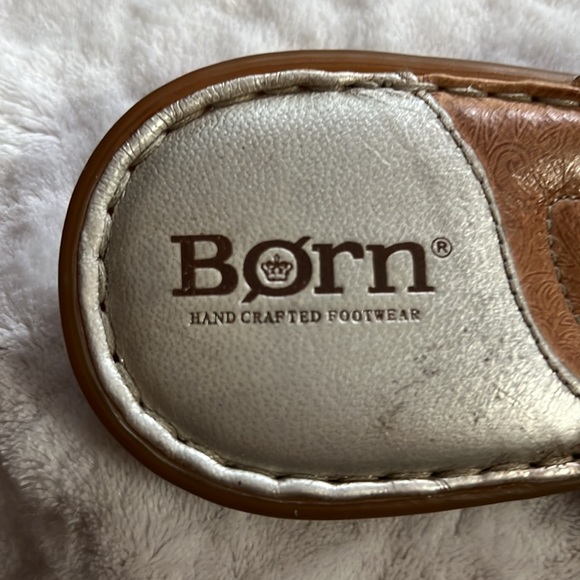 Born leather sandals size 6 silver with flower - Picture 7 of 7